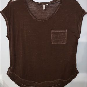 Maroon lightweight t shirt
